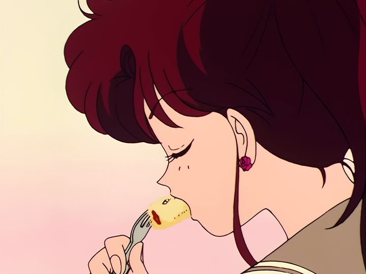 Makoto Kino awakens as Sailor Jupiter