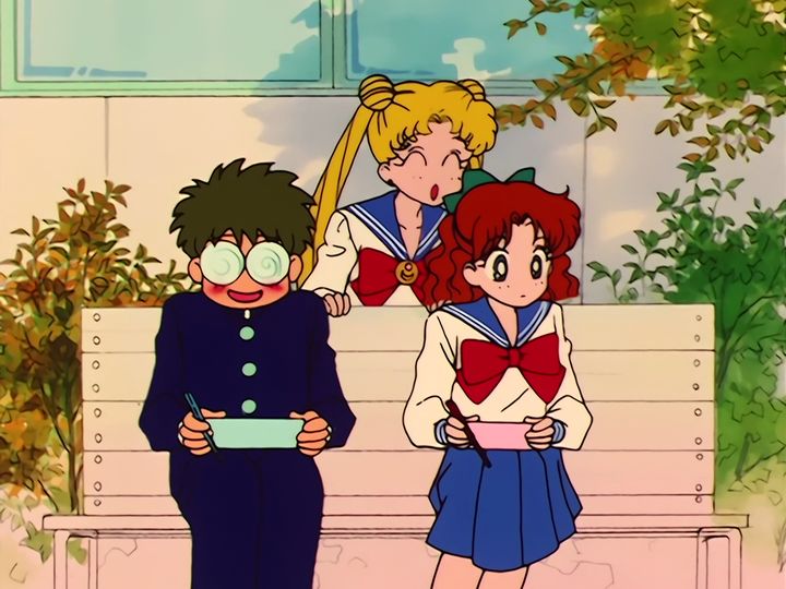 Umino asks Usagi for advice and becomes Tuxedo Umino Kamen