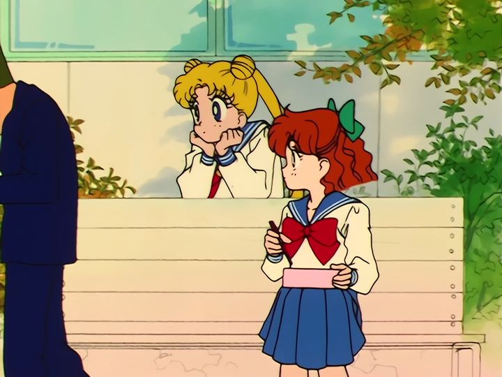 Umino asks Usagi for advice and becomes Tuxedo Umino Kamen
