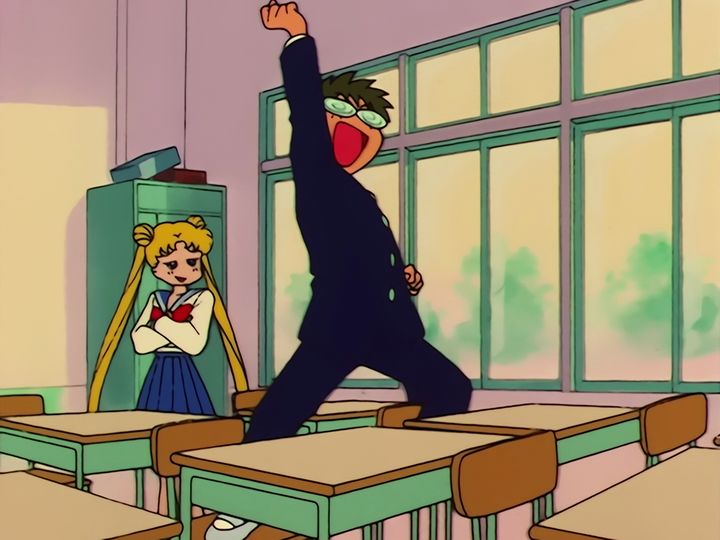 Umino asks Usagi for advice and becomes Tuxedo Umino Kamen