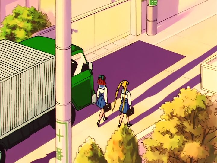 Umino asks Usagi for advice and becomes Tuxedo Umino Kamen