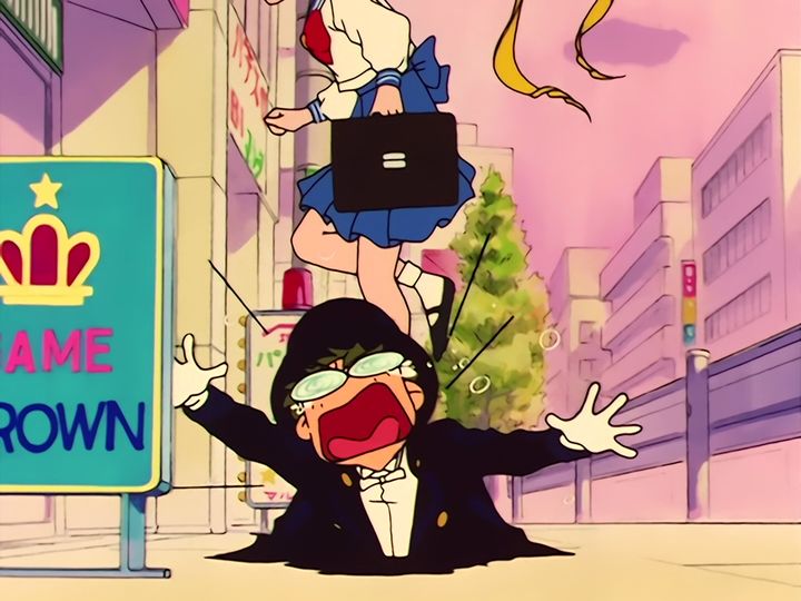 Umino asks Usagi for advice and becomes Tuxedo Umino Kamen