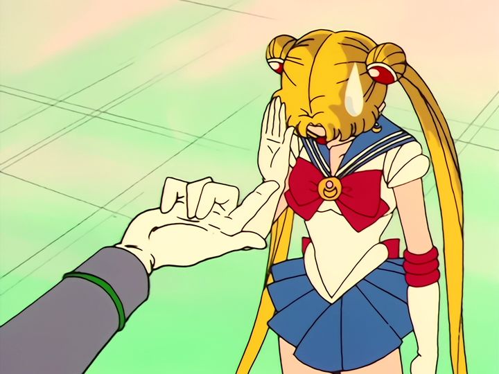 Akan, the algae, and Naru stepping in front of Umino