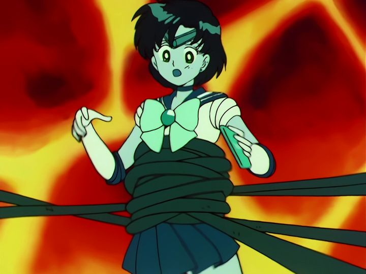 Sailor Mercury dies against the DD Girls