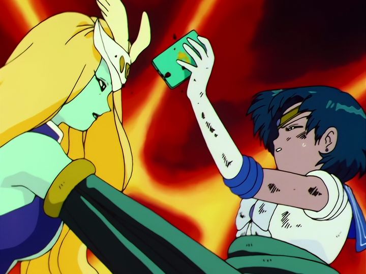 Sailor Mercury dies against the DD Girls