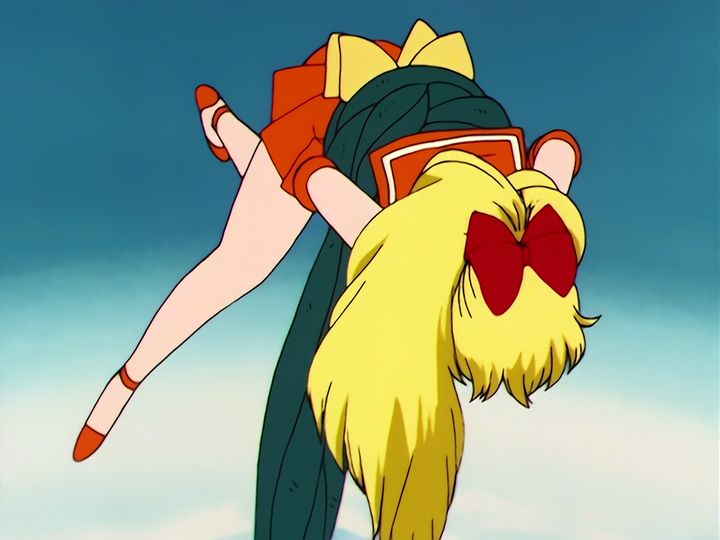 Sailor Venus dies against the DD Girls