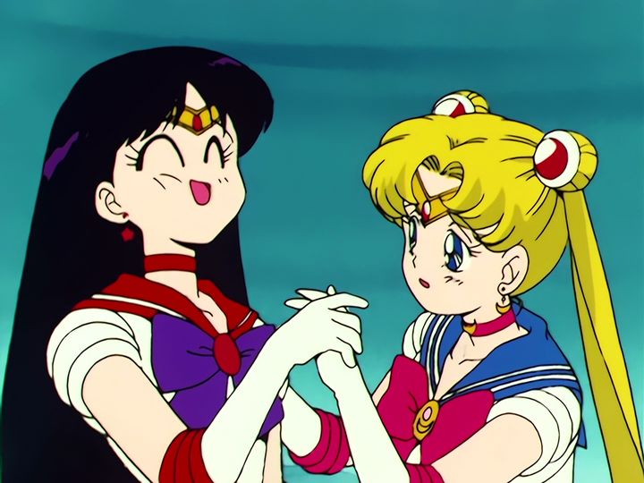 Sailor Mars dies last, and Sailor Moon walks on alone