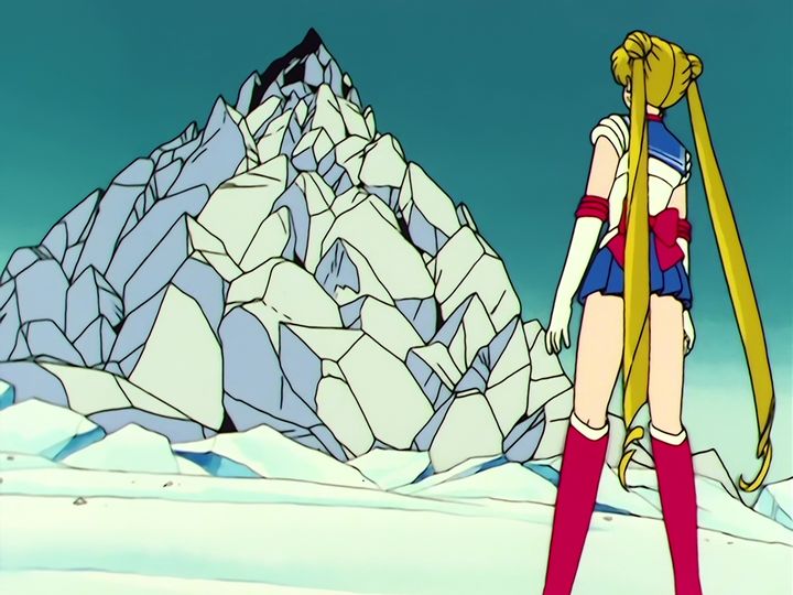 Sailor Mars dies last, and Sailor Moon walks on alone